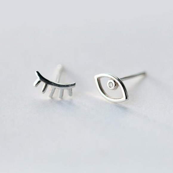 cute eye lash dainty silver stud earrings - Picture 1 of 6